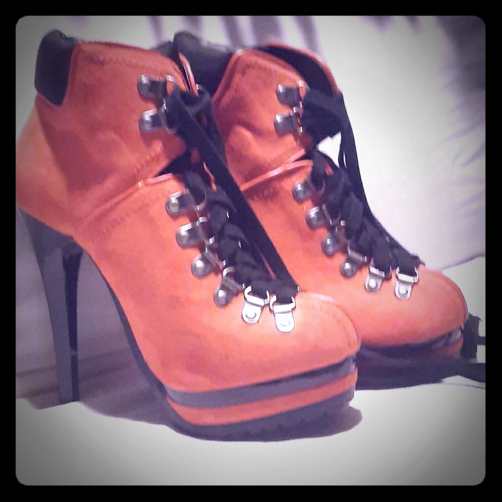 Boot Heels